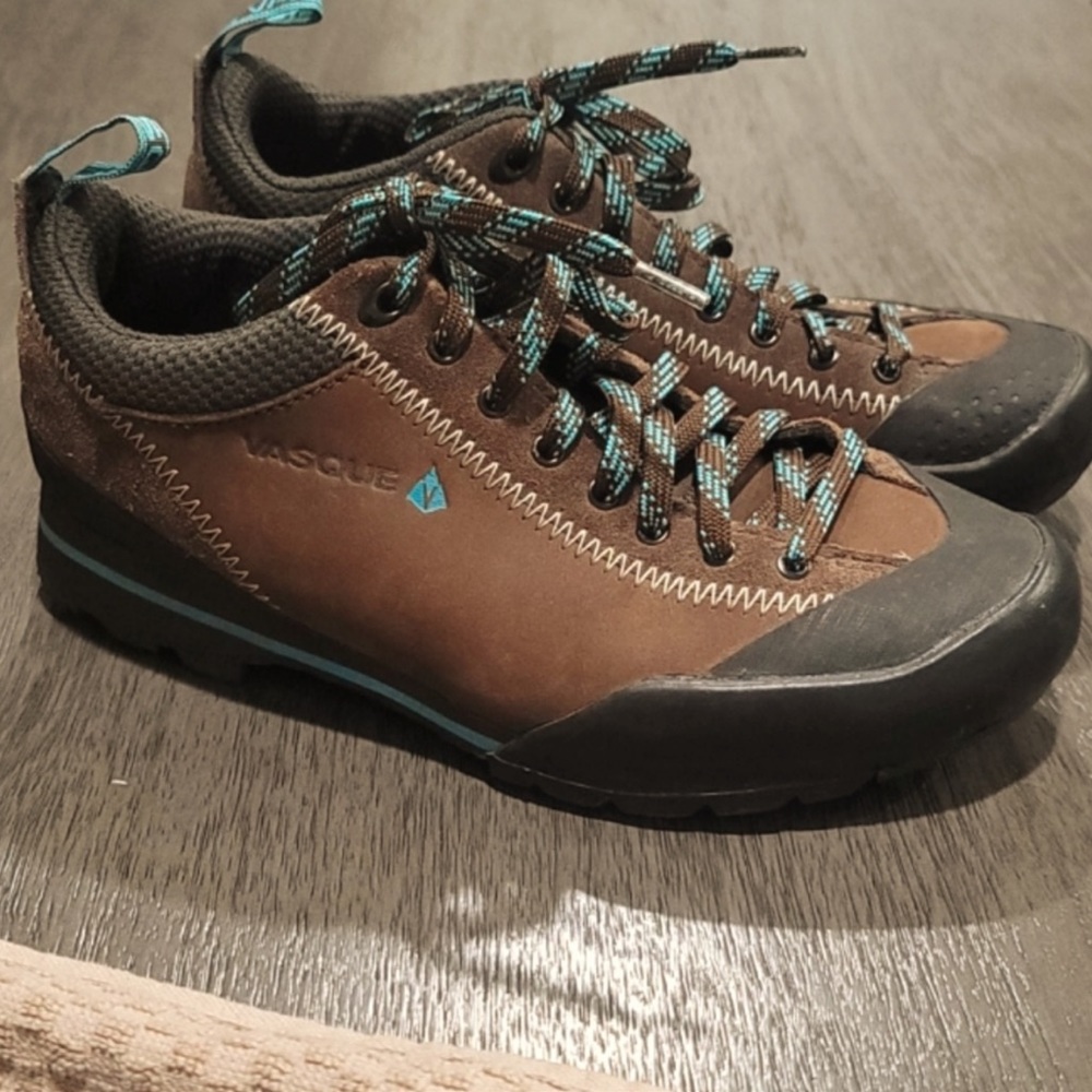 Basque nubuck lace vibram hiking boots 6.5